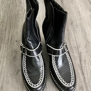 Voglia Matta Platform Black Boots